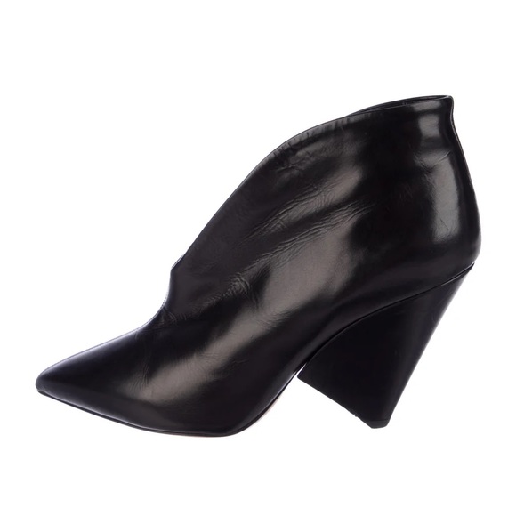 ISABEL MARANT Adenn 
Leather Boots
Size: 10 | FR 41 - Picture 1 of 14